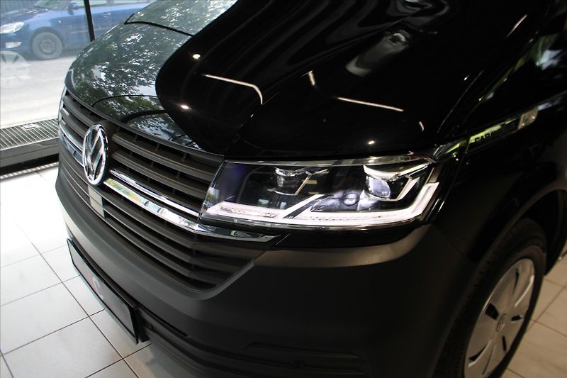 Volkswagen Caravelle T6.1 TDi 110kW 4MOTION ACC/Taž - fotka 6 z 22