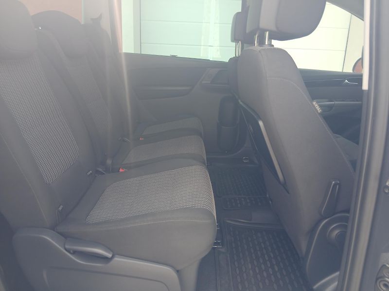 Seat Alhambra 2.0 TDi 7míst DSG - fotka 16 z 40