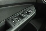 Volkswagen Golf (2021) Life 2.0 TDI, Serv.kniha, Navi - náhled 15
