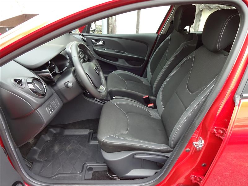 Renault Clio 1,2i16V 54kW - fotka 15 z 47