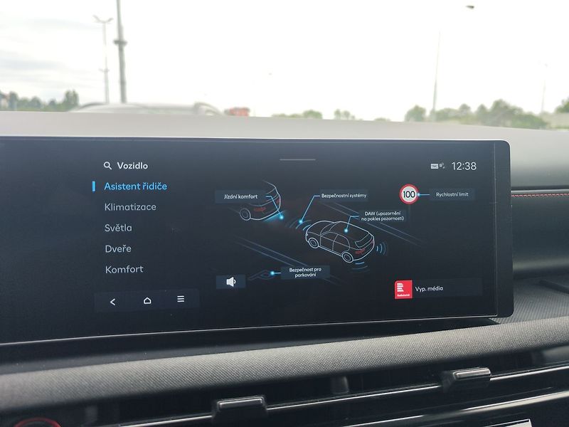 Hyundai Tucson 1.6 T-GDI/118kW N-Line DCT - fotka 19 z 33