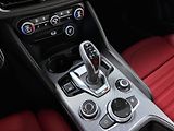 Alfa Romeo Giulia (2026) 2.0T 280k AT8 ZF Q4 4x4 Veloce - náhled 16