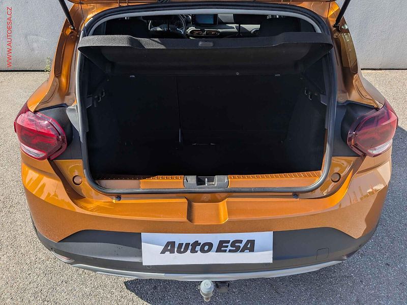Dacia Sandero (2021) 1.0 TCe, ČR, AC, TZ - fotka 7 z 16