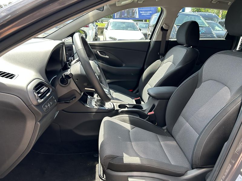 Hyundai i30 26 WG 1,0 T-GDI MT SMART - fotka 14 z 32