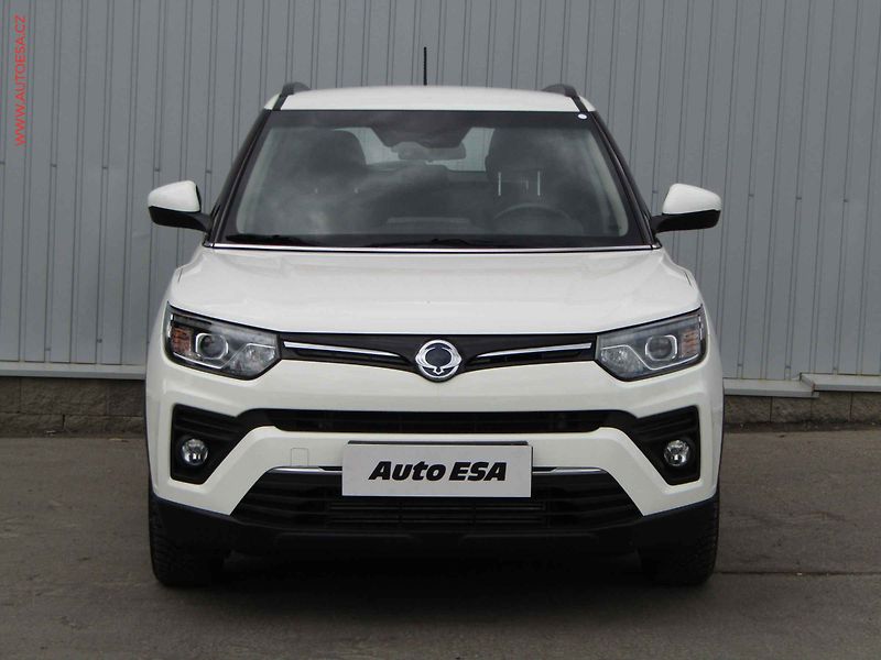 SsangYong Tivoli (2022) 1.5 T-GDi, ČR, AC, výhřev sed - fotka 2 z 22