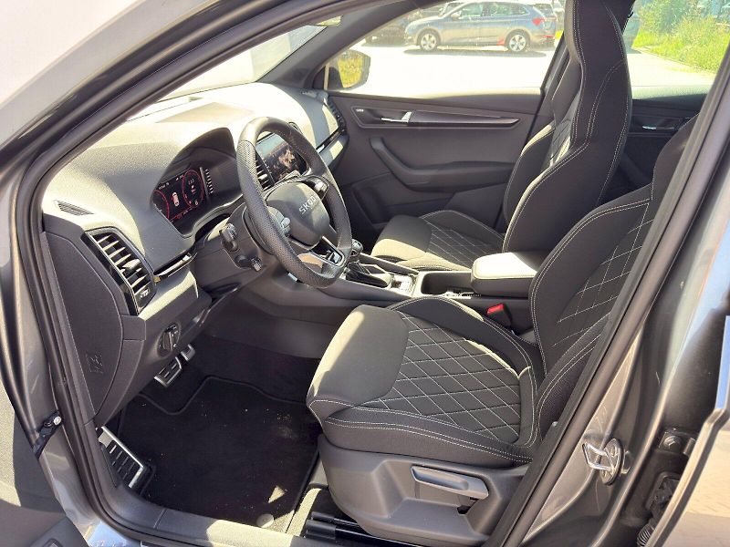 Škoda Karoq (2026) SPORTLINE TSI 1.5/110KW 7AP - fotka 18 z 28