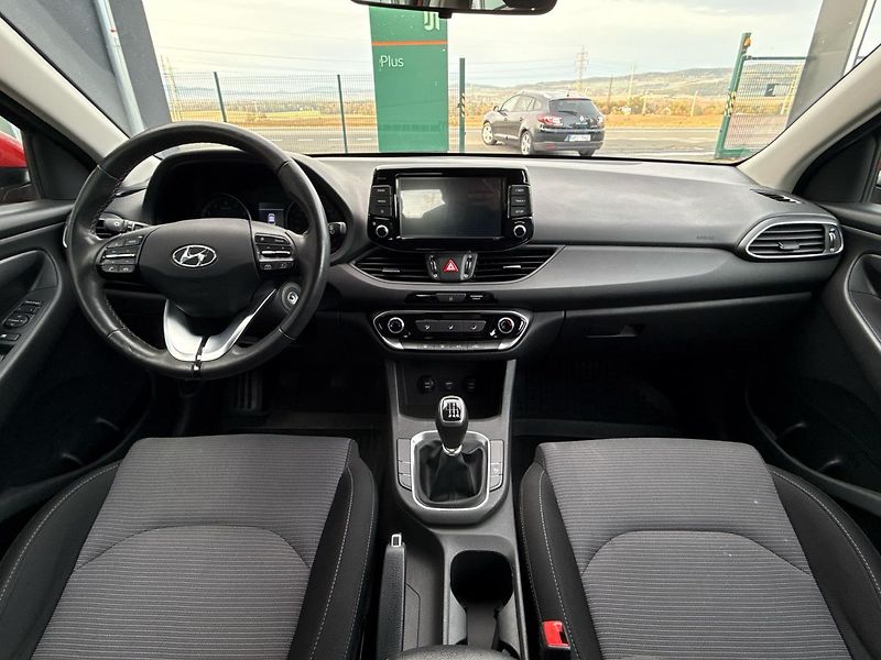 Hyundai i30 Family Comfort - fotka 5 z 25