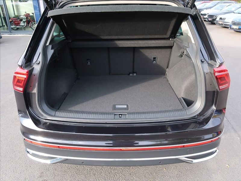Volkswagen Tiguan 2,0 TDi,110kW,Elegance,ČR,4x4 - fotka 25 z 28