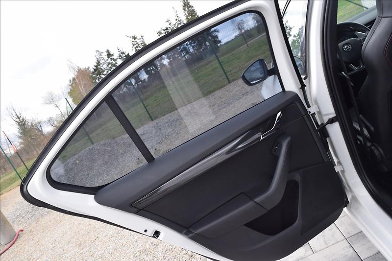 Škoda Octavia 2,0 TDI 135KW RS PO ROZVODECH - fotka 29 z 50