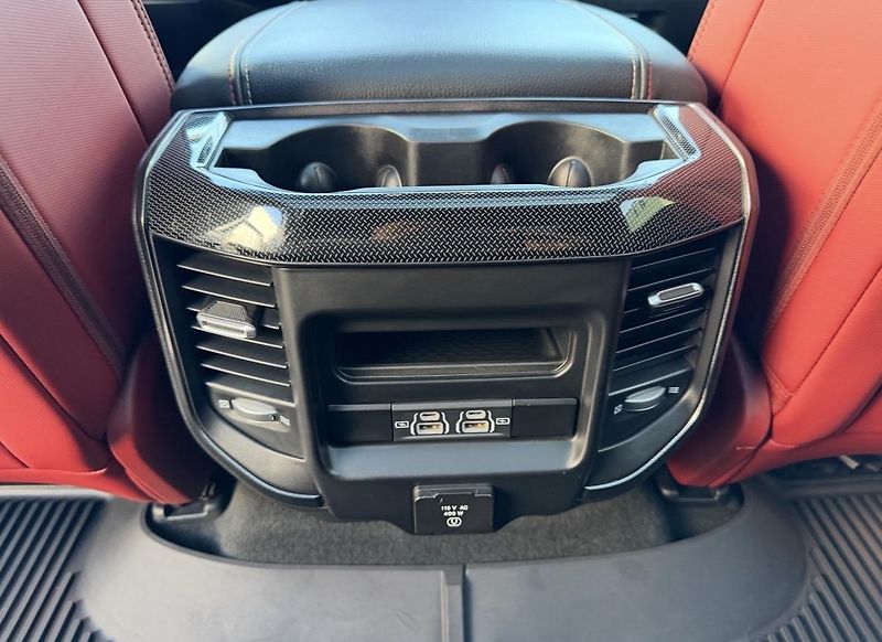 Dodge RAM (2021) +TRX+CUSTOM+BORLA+GREY+JMB+ - fotka 22 z 24