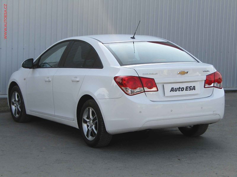 Chevrolet Cruze (2012) 1.6 16V, ČR, AC, temp - fotka 6 z 16