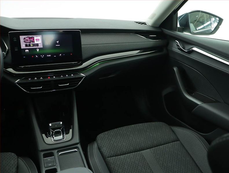 Škoda Octavia (2023) 2.0 TDI - fotka 8 z 16
