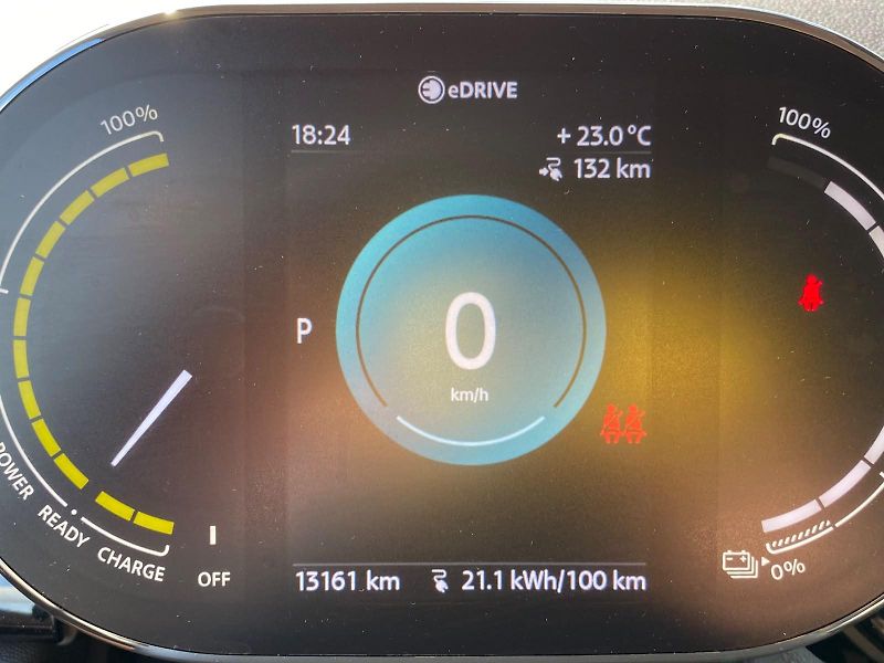 Mini Cooper (2022) SE 135 kW 2022 - fotka 9 z 18