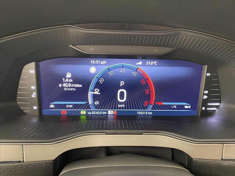 Škoda Superb 2,0 147kW L&K DSG Webasto - fotka 15 z 27