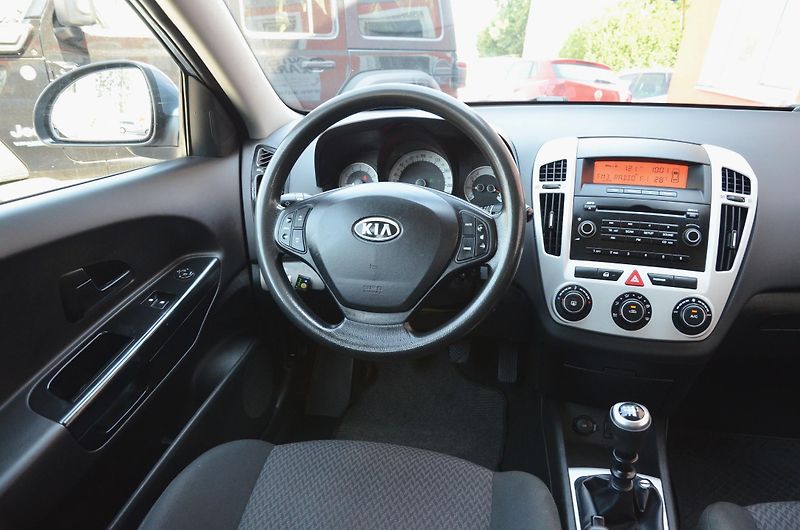 Kia Ceed (2008) LPG // REZERVOVÁNO // - fotka 14 z 29