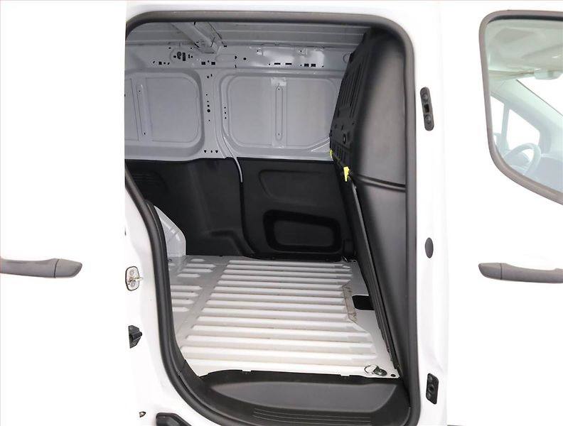 Toyota ProAce City (2024) Maxi 1.5 D-4D, 3Místa, ČR, DPH - fotka 12 z 13