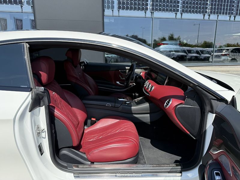 Mercedes-Benz Třídy S (2017) 500 4MATIC kupé - fotka 46 z 57
