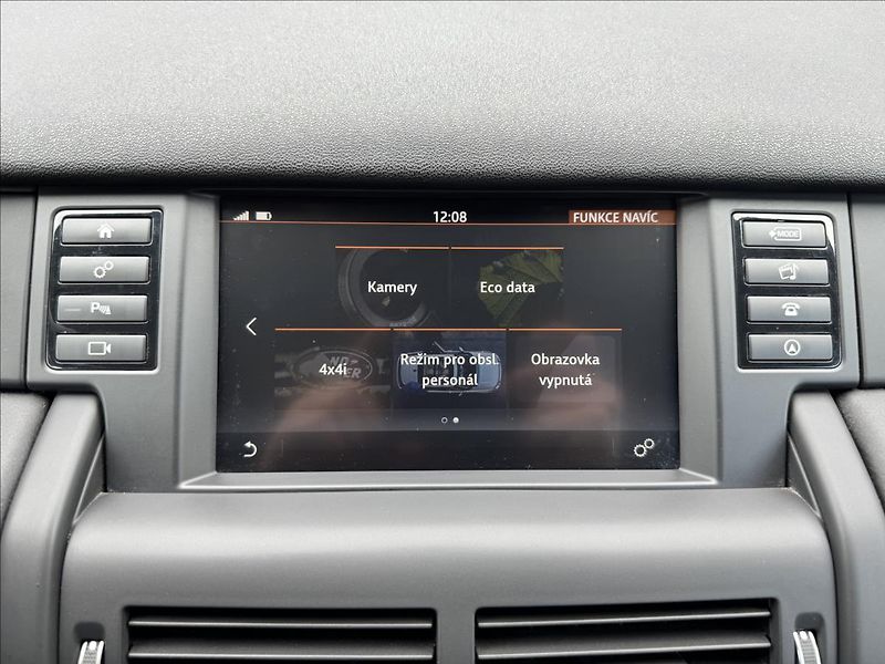 Land Rover Discovery Sport 2,0 TD4 150k Pure AWD AT - fotka 18 z 25