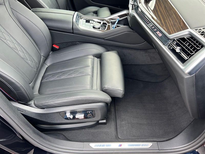 BMW X6 (2024) 30d 210kW M-PAKET TAŽNÝ CZ DPH - fotka 15 z 30