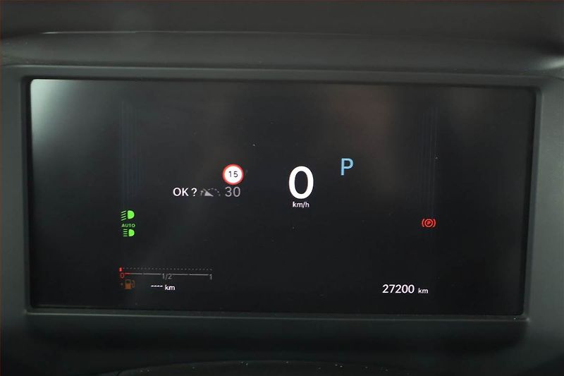Citroën C4 (2025) 1.2 PureTech - fotka 8 z 17