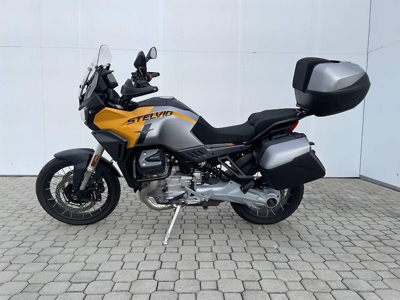 Moto Guzzi (2026) V100 Stelvio ARAS E5+ - fotka 8 z 16