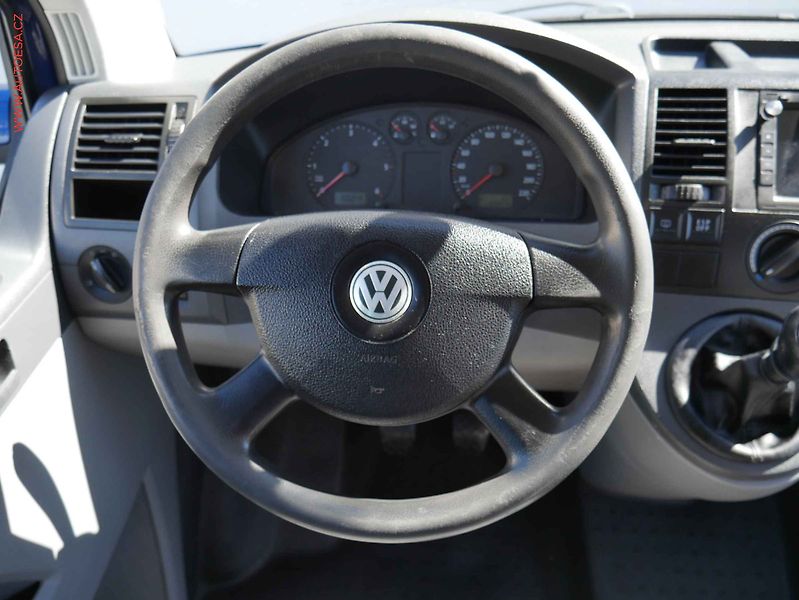 Volkswagen Transporter (2009) 2.5TDI L2 9míst, AC - fotka 14 z 16