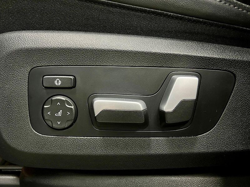BMW X5 30d xDrive M-SPORT, VZDUCH, PA - fotka 29 z 37