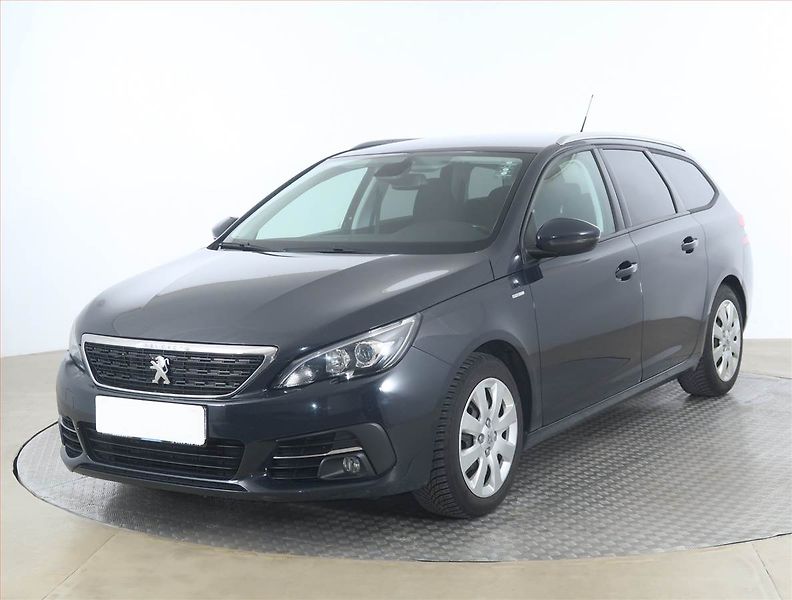 Peugeot 308 (2019) 1.2 PureTech, Serv.kniha - fotka 2 z 17
