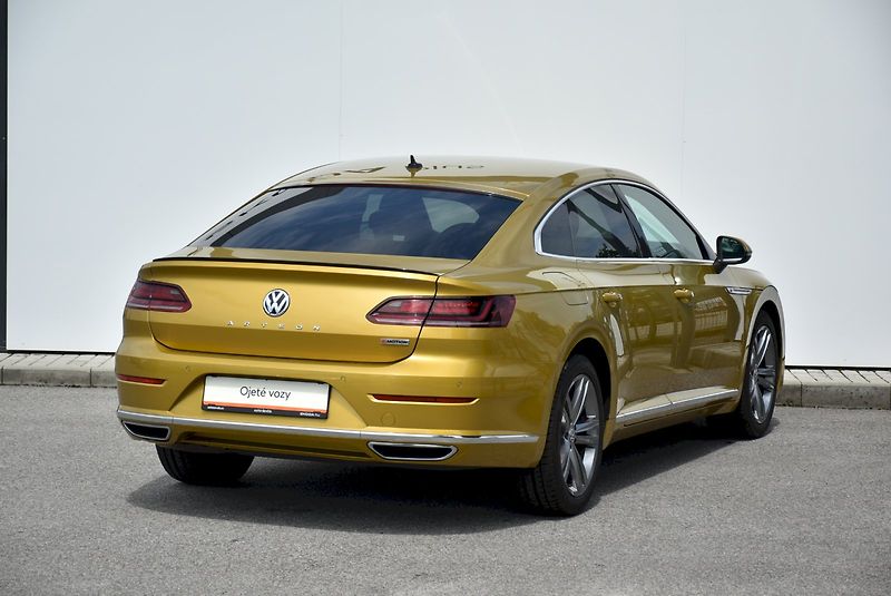 Volkswagen Arteon (2018) R-Line  2.0 BITDI 176kW 4x4 DS - fotka 9 z 32