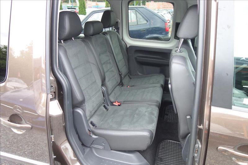 Volkswagen Caddy 2,0 TDi, DSG, 4MOTION, MAXI. - fotka 14 z 36