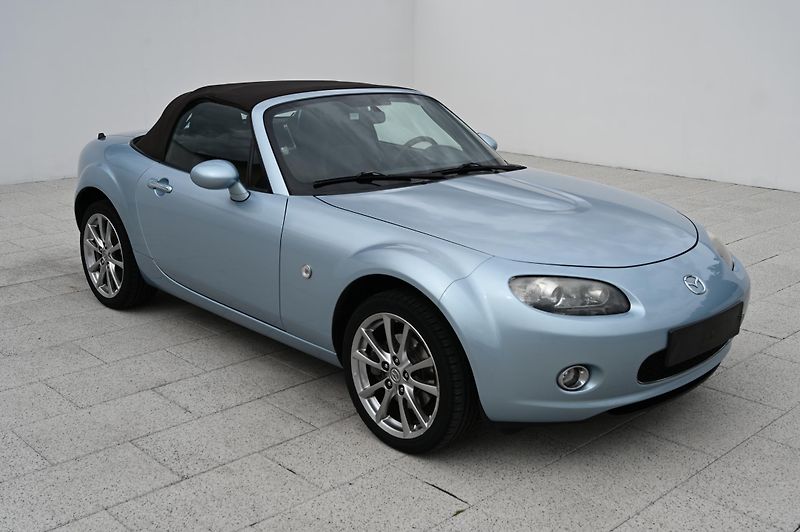 Mazda MX-5 1.8 93KW Niseko 3/2009 - fotka 3 z 26