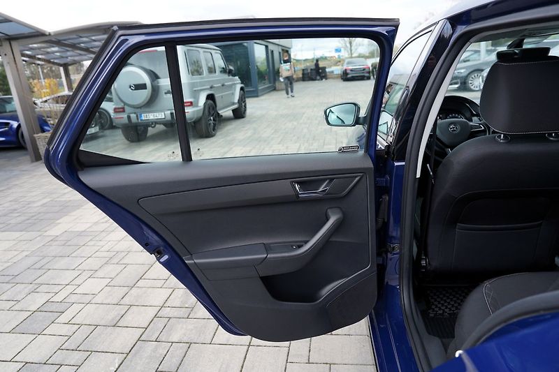 Škoda Fabia 1.4 TDI 77kW Style/ČR/klima - fotka 16 z 37