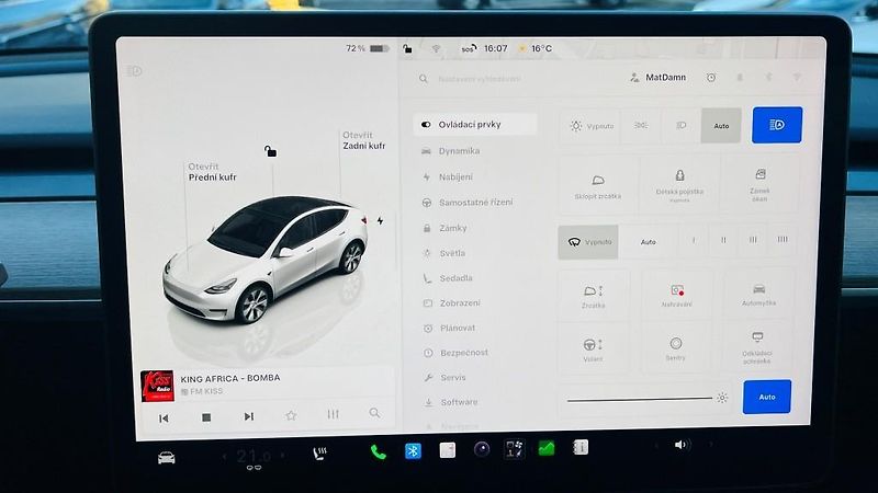 Tesla Model Y (2022) LR AWD Berlin Záruka SoH 93,4% - fotka 28 z 57
