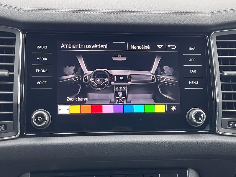 Škoda Kodiaq (2023) 2.0 TDI 147 kW L&K 4x4 DSG - fotka 19 z 35