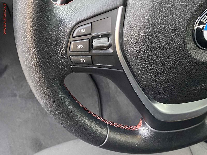 BMW Řada 3 (2015) 2.0T 328i xDrive, Sport, AT - fotka 13 z 20