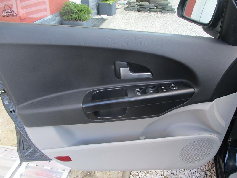 Kia Ceed 1.6 CRDi 16V - fotka 8 z 30