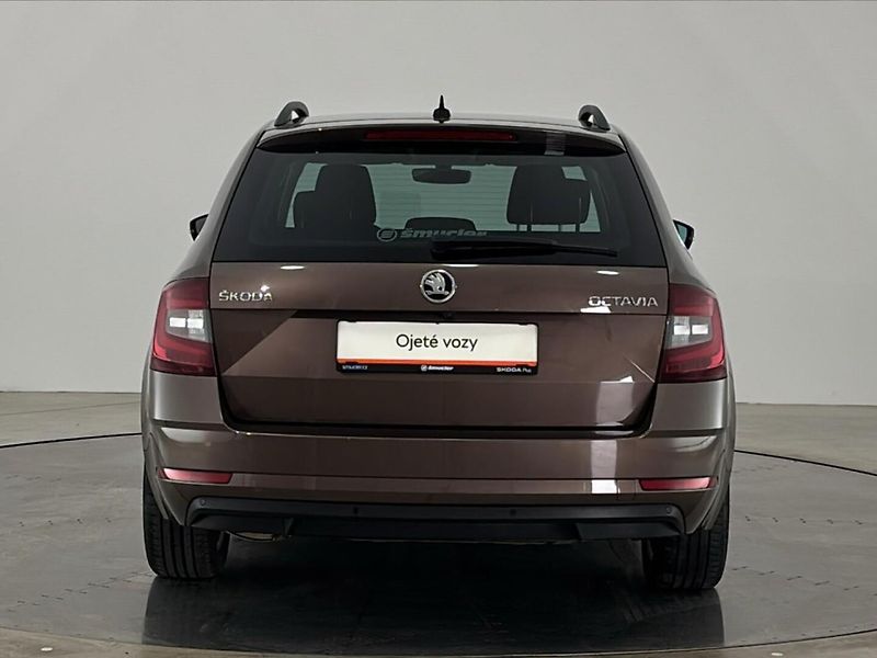 Škoda Octavia Style - fotka 17 z 27