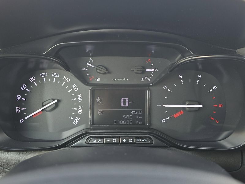 Citroën C3 (2024) 1.2 PureTech 61kw, 1.maj., aut - fotka 16 z 24