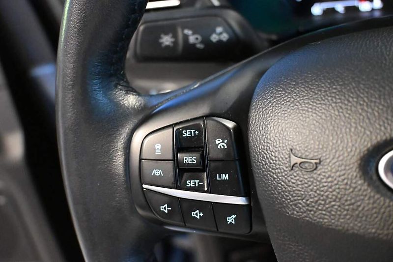 Ford Kuga (2021) 2.5 ACC TITANIUM Tažné Kamera - fotka 21 z 33