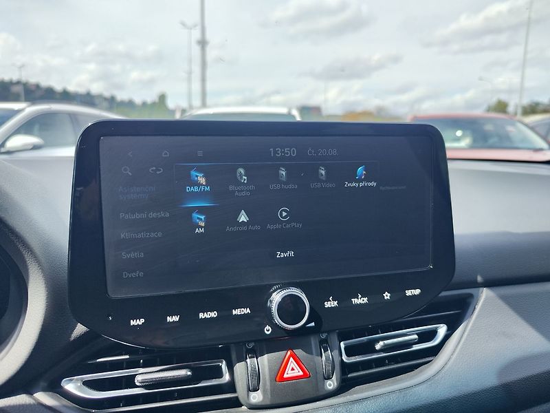 Hyundai i30 1.5 T-GDI/103kW N-Line DCT - fotka 18 z 32
