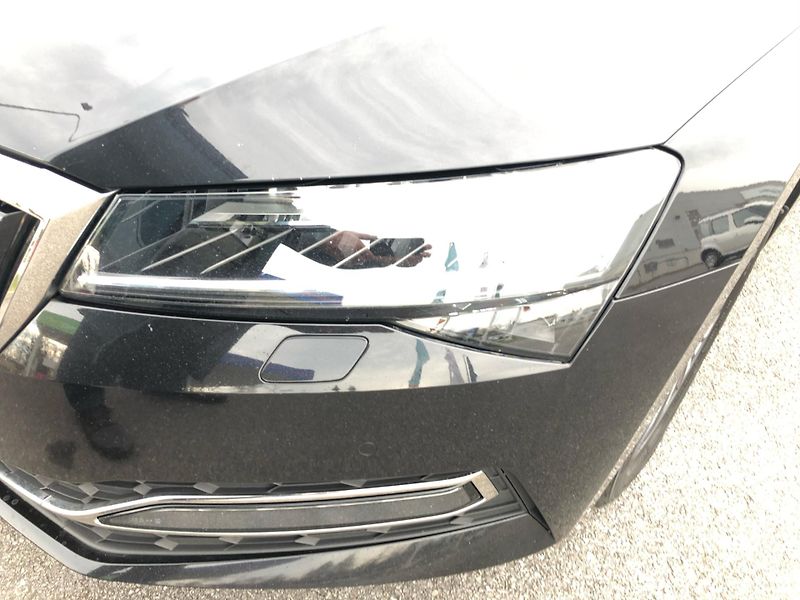 Škoda Superb COMBI 2.0 TDi DSG 7st. SYTLE - fotka 25 z 30
