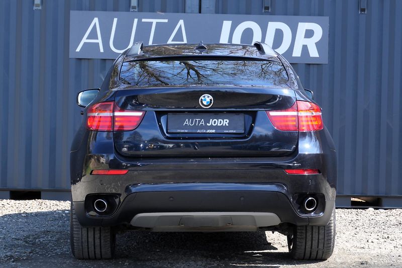 BMW X6 30d, Webasto, LED, HUD, Tažné - fotka 7 z 37