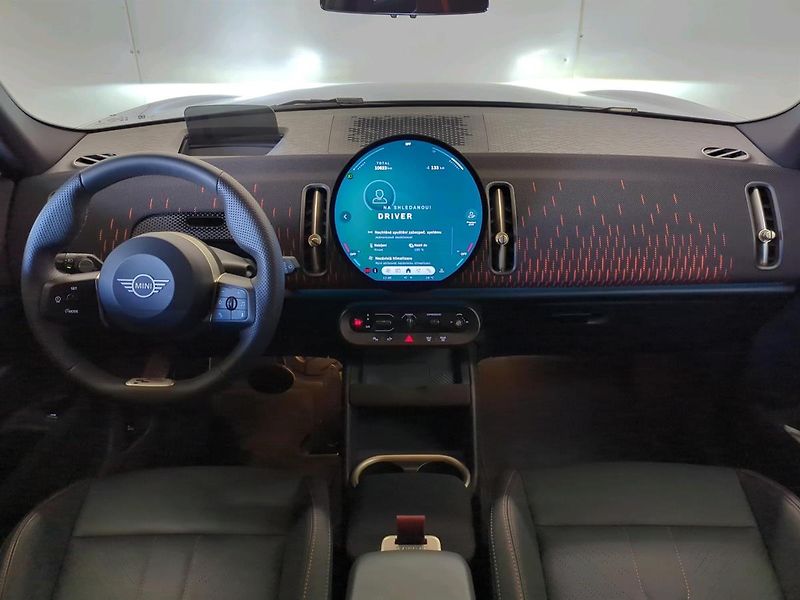 Mini Countryman SE ALL4 - fotka 10 z 17