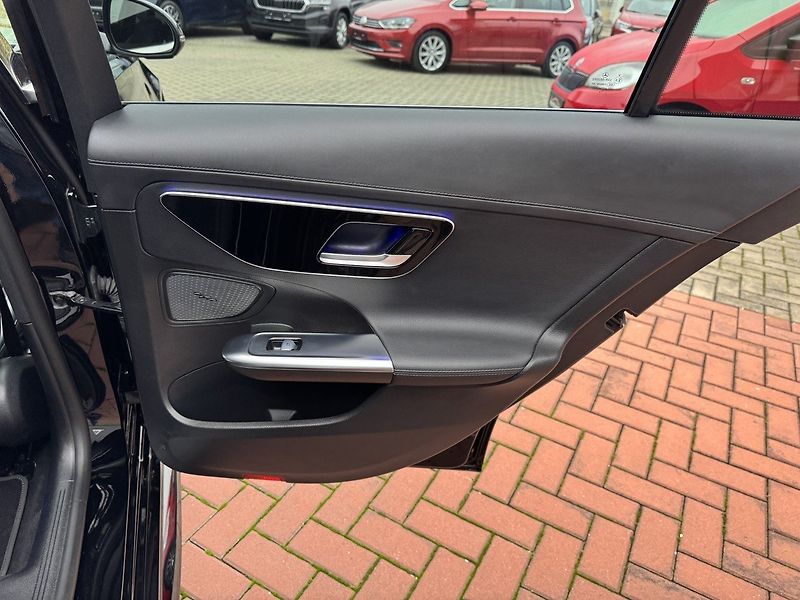 Mercedes-Benz Třídy C (2022) 220d AMG Ad.LED Navi Kamera - fotka 20 z 50