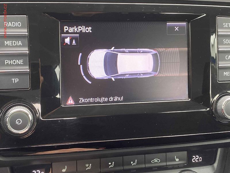 Škoda Octavia (2013) 1.6 TDi, ČR, Elegance, bixen - fotka 17 z 17