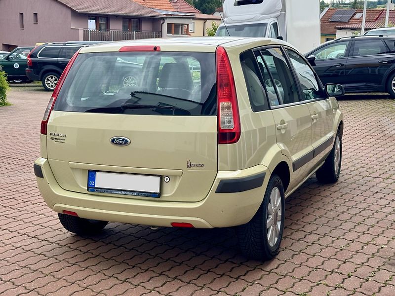 Ford Fusion (2009) 1.4i 59kW - fotka 5 z 22