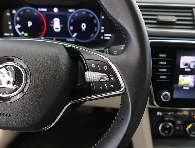 Škoda Superb (2022) Style 2.0 TDI, digi klima - fotka 21 z 27