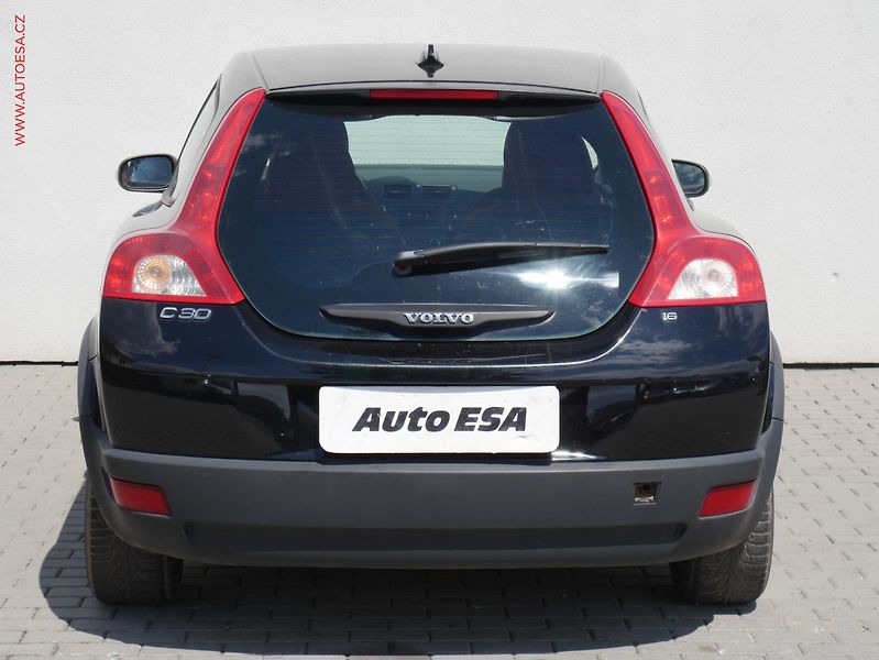 Volvo C30 (2007) 1.6i, ČR, AC, tempo, park - fotka 5 z 14