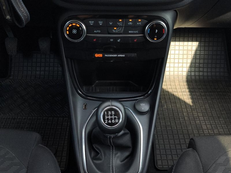 Ford Puma (2023) TITANIUM 1.0 MHEV 92kW, ČR, 1. - fotka 23 z 27