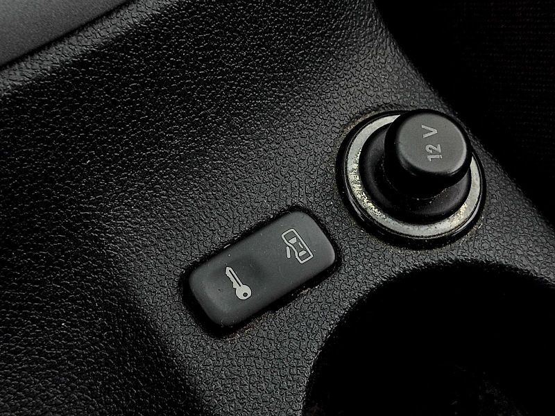 Škoda Octavia (2013) Combi Ambiente 1,6 Tdi 77 Kw - fotka 17 z 28